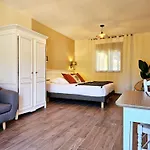 Domaine De La Rhonie 3*