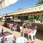 Domaine De La Rhonie Szálloda Meyrals