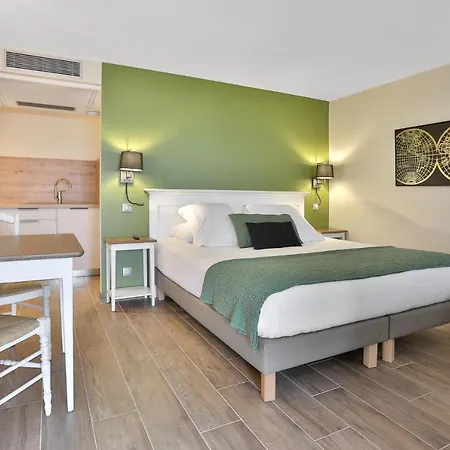 Domaine De La Rhonie Hotel