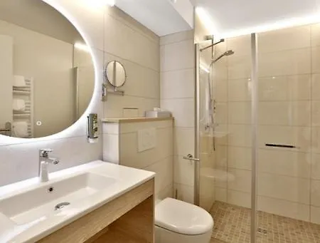 Hotel Domaine De La Rhonie 3*