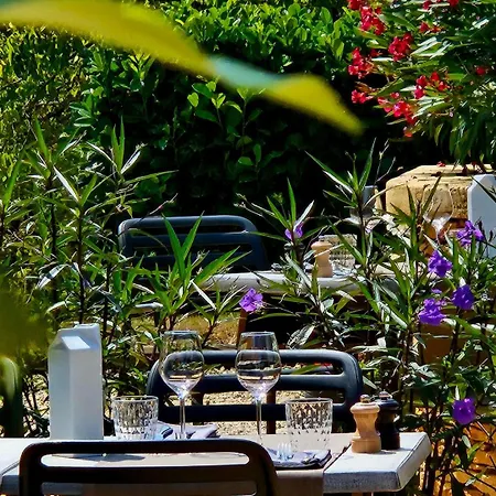 Domaine De La Rhonie 3* Meyrals