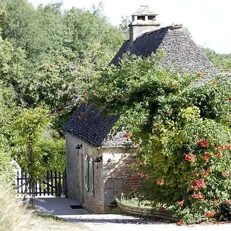 Domaine De La Rhonie מלון 3*